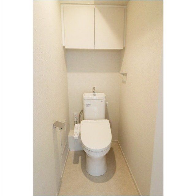トイレ　※同タイプの別のお部屋です。