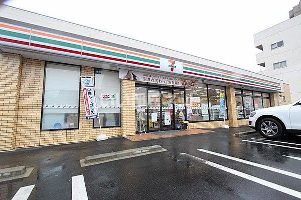 コンビニ　セブンイレブン 名古屋泉3丁目店（コンビニ）まで423m