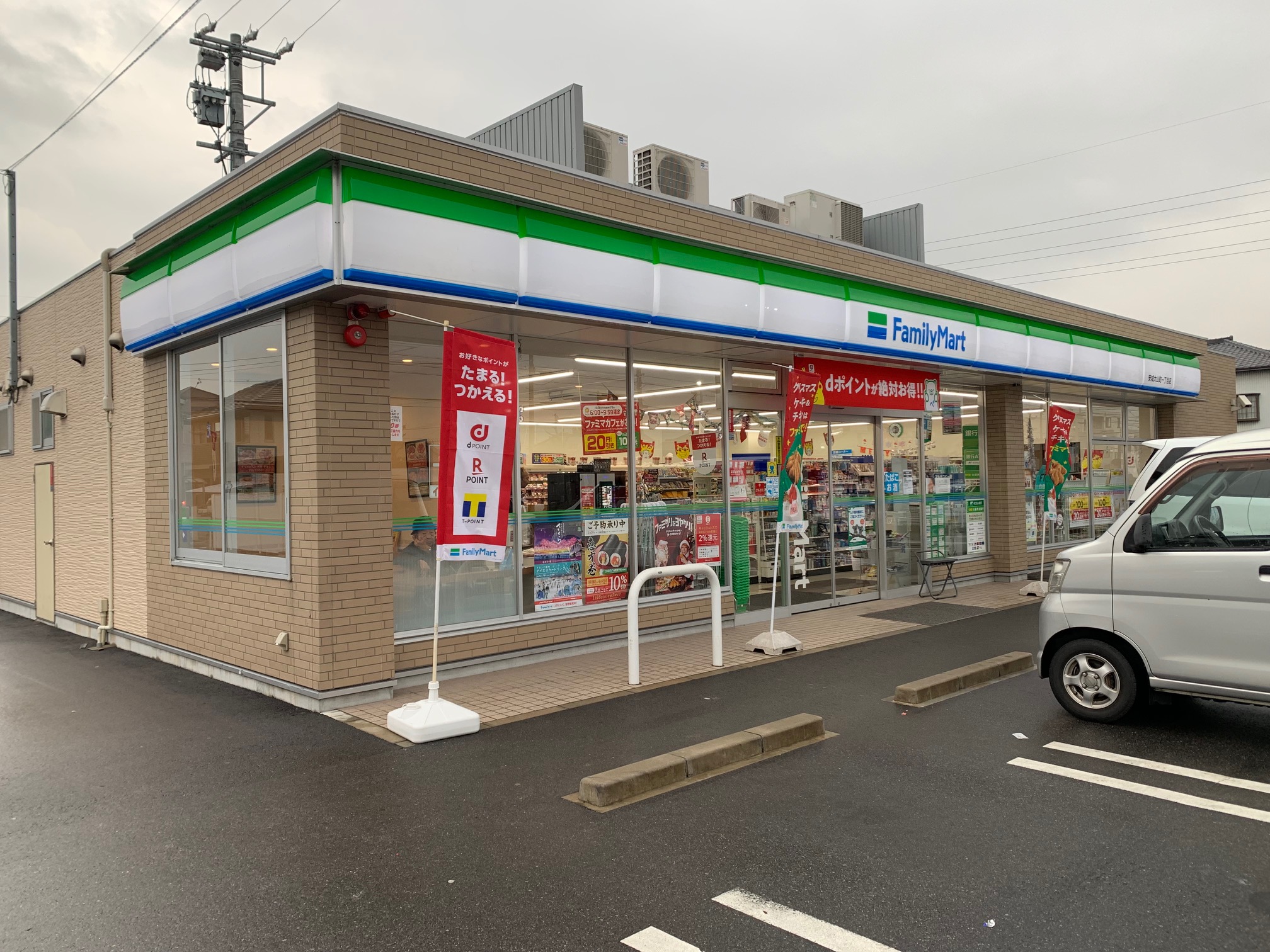 コンビニ　ファミリーマート 安城大山町一丁目店（コンビニ）まで1002m