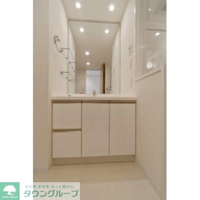 洗面設備　※写真は同タイプ住戸です。