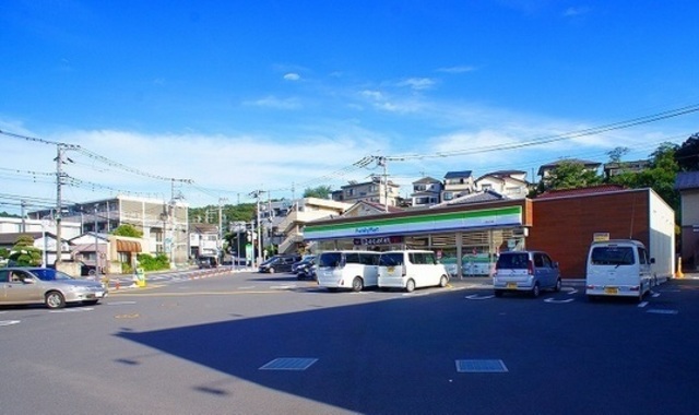 コンビニ　ファミリーマート入間仏子店（コンビニ）まで1011m