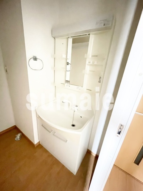 洗面設備　独立洗面台です。