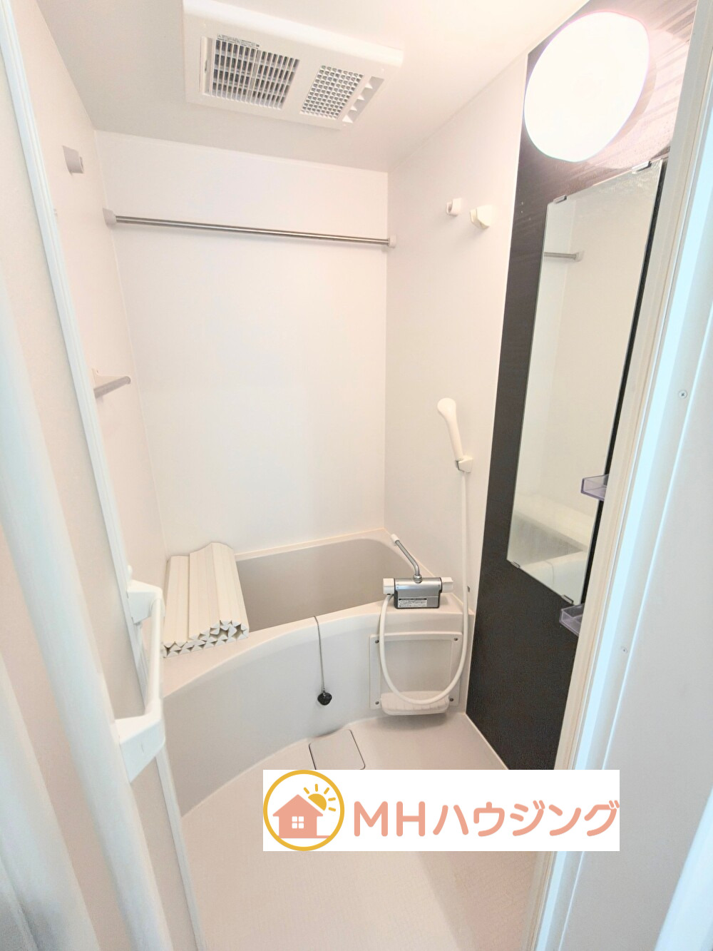 カーサフェリーチェ鶴ケ峰の風呂写真