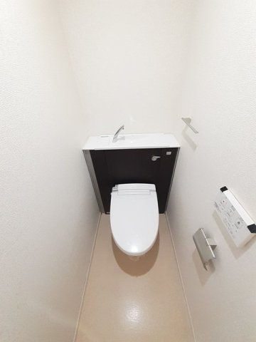 トイレ　ゆったりとした空間のトイレです