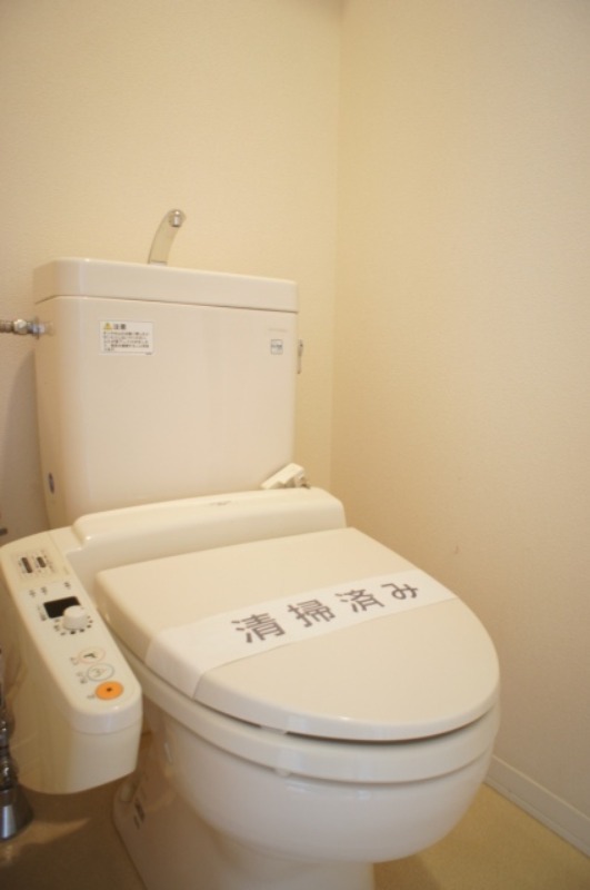 トイレ　図面と現状に相違がある場合には現状を優先