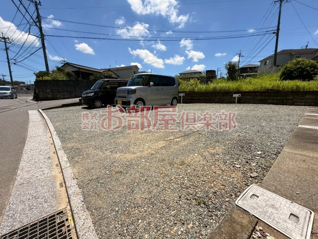 駐車場　車をお持ちの方に嬉しい駐車場付きの物件です