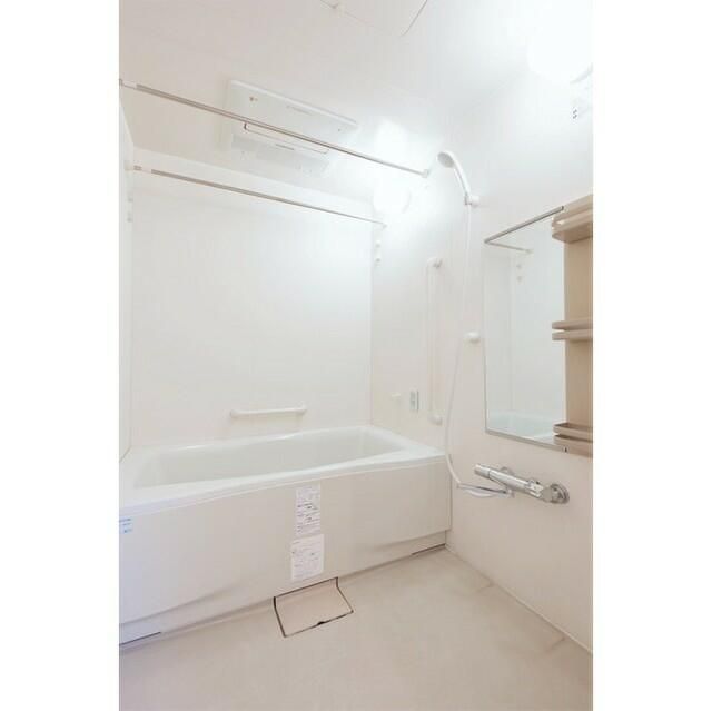 バス・シャワールーム　別タイプ部屋　参考写真です