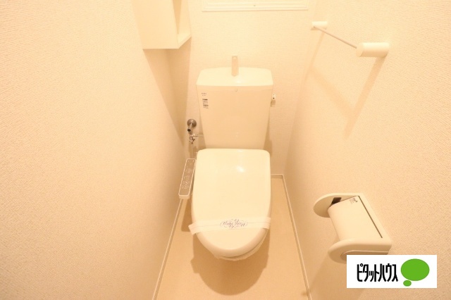 ＪＲ東海道本線 篠原駅 徒歩33分 3階建 築10年のトイレ写真