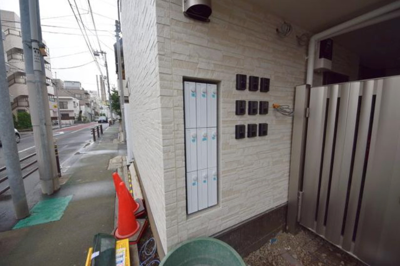 ＪＲ埼京線 浮間舟渡駅 徒歩8分 3階建 築12年の外観写真