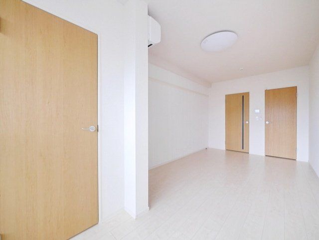 その他部屋・スペース　★白を基調としたキレイなフローリングです★