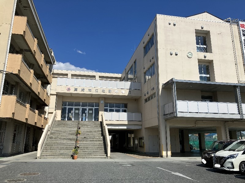 中学校　高崎市立佐野中学校（中学校）まで1003m