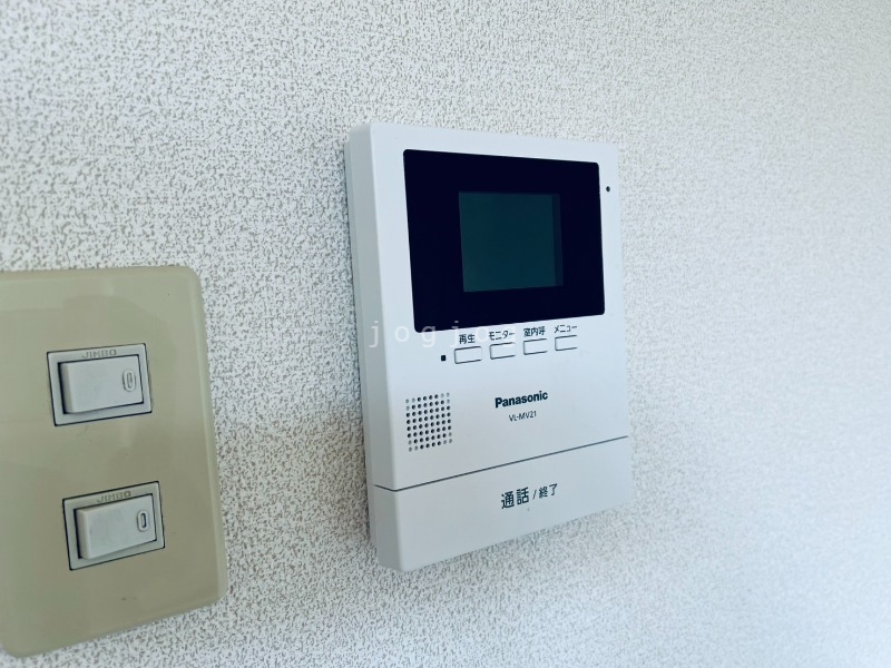 セキュリティ　モニター付きインターホンで来客確認も安心です！