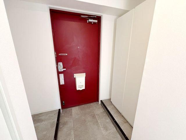 パルティール成和の玄関写真