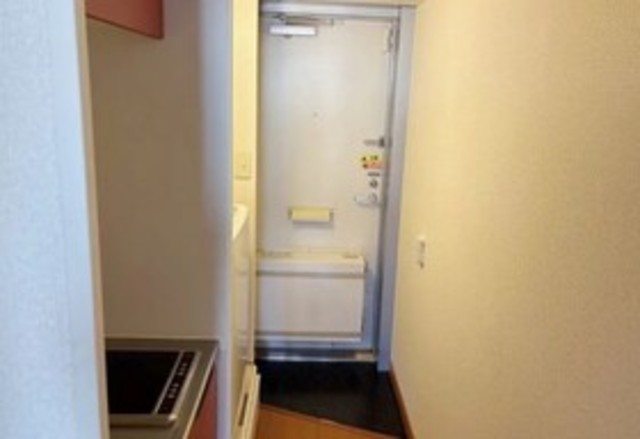 レオパレス美国の玄関写真