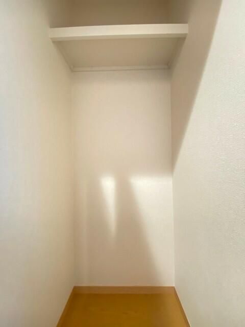 ナーシサスコート大倉山A棟の内装写真