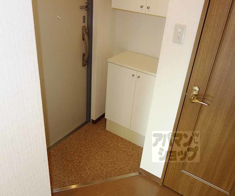 ハーモニアス西大路の玄関写真