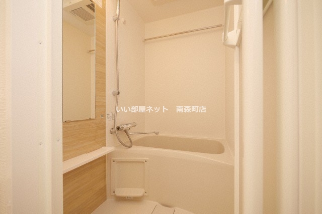 エスリードレジデンスグラン大阪福島ノースの風呂写真