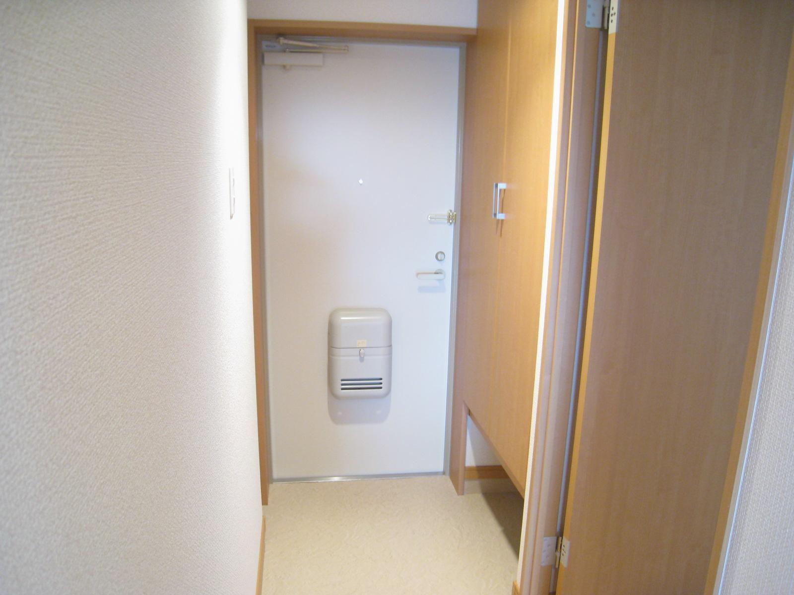 メゾンほおづきIIの玄関写真