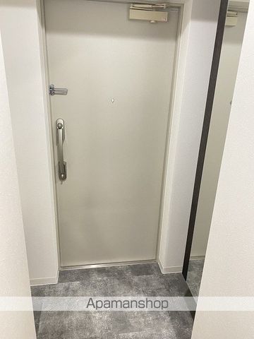 セレーノ岡崎の玄関写真