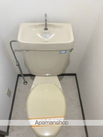 小田急小田原線 秦野駅 徒歩5分 5階建 築31年のトイレ写真