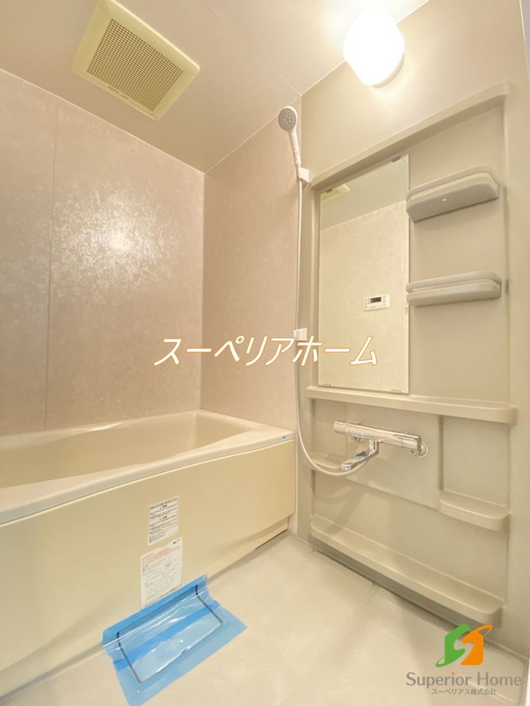 バス・シャワールーム　洗面