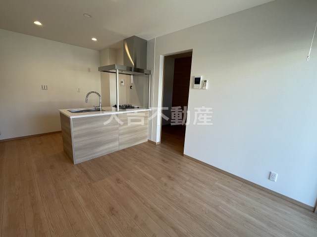 居室・リビング　※別部屋の写真です