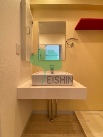 洗面設備　シンプルで使いやすい洗面台です！