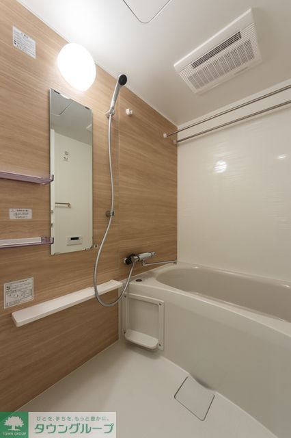 バス・シャワールーム　※写真は同タイプ住戸です。