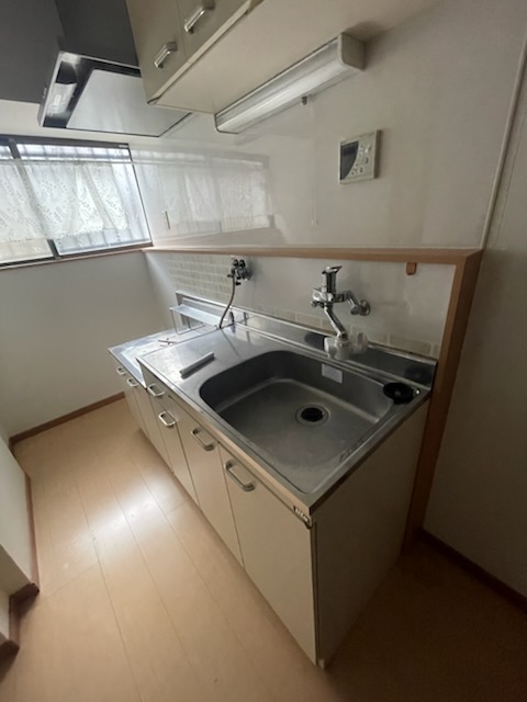 梶町3丁目貸家のキッチン写真