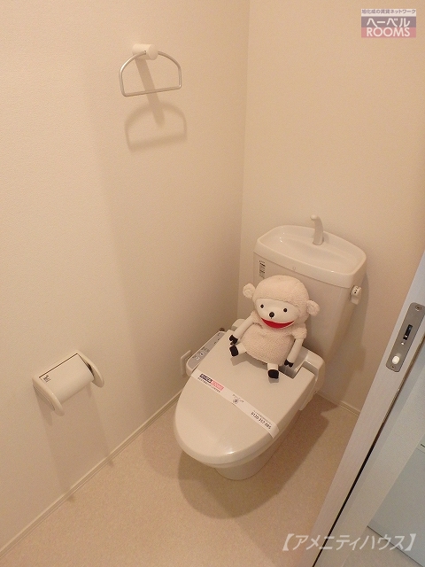 トイレ　トイレは、おしりにやさしい温水洗浄暖房便座つき★