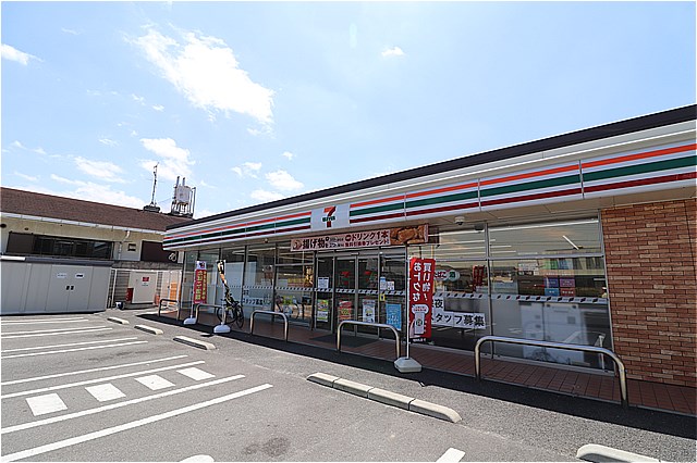 コンビニ　セブンイレブン大東諸福1丁目店（コンビニ）まで1098m