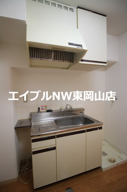 キッチン　※同タイプのお部屋の写真です