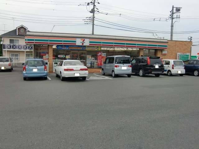 コンビニ　セブンイレブン日野高幡橋南店（コンビニ）まで569m