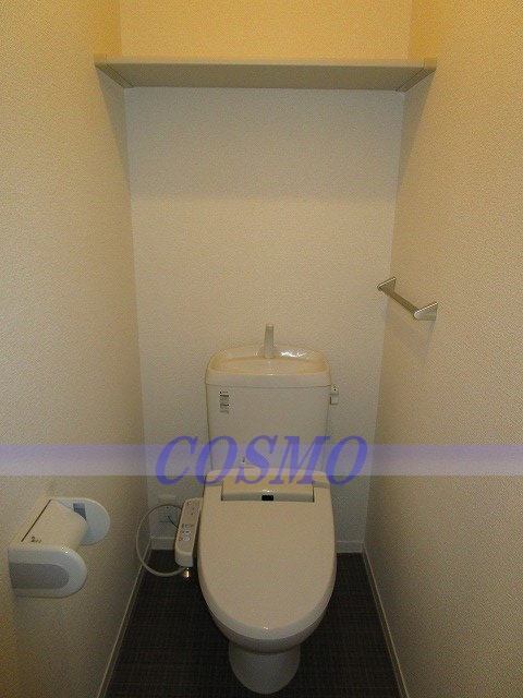 トイレ　温水洗浄便座