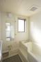 バス・シャワールーム　追い焚き機能付給湯！