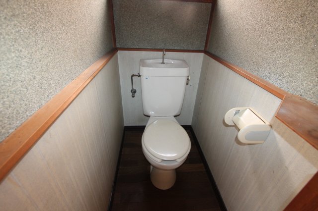 トイレ　ウオシュレットトイレ