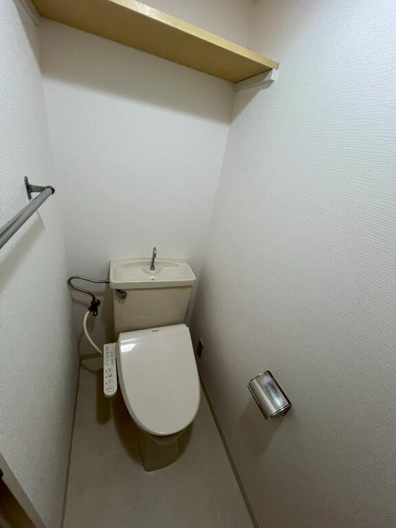 【下永谷フラワーマンションのトイレ】