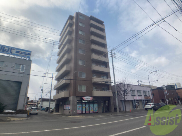 札幌市北区新琴似一条のマンションの建物外観