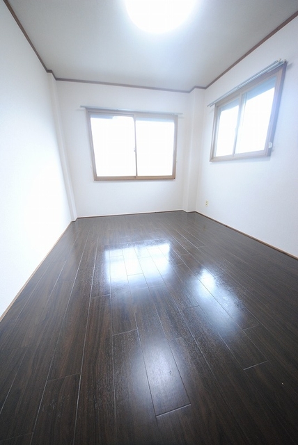 居室・リビング　写真は２０１号室