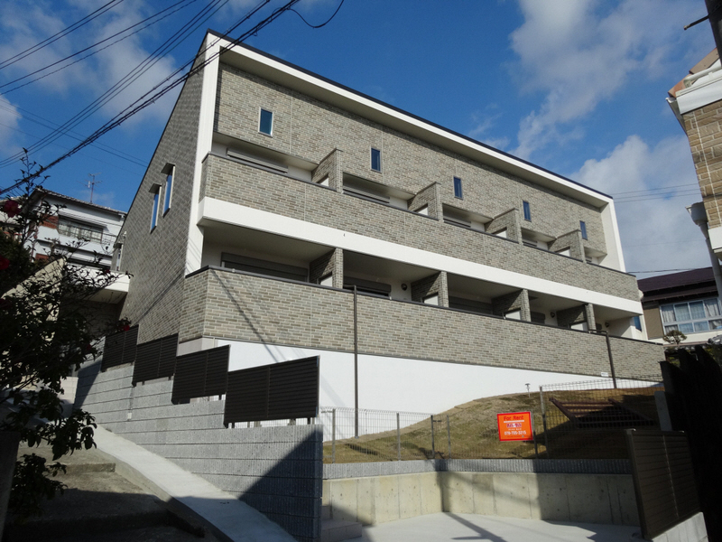 ワコーレヴィアーノ神戸梅元町の建物外観