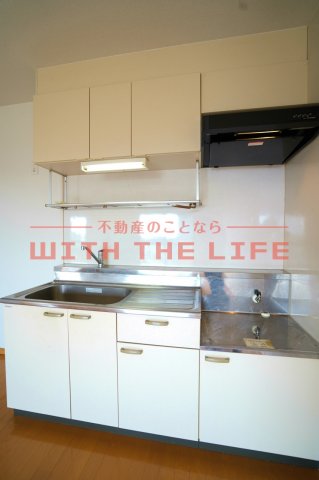 キッチン　コンパクトなキッチンで掃除もラクラク