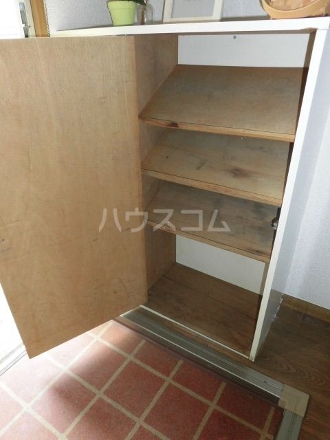 【入間市宮前町のアパートの収納】