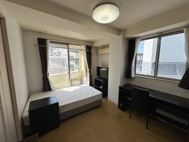 居室・リビング　別号室参考写真