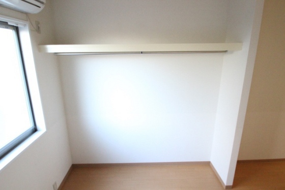 収納　※別部屋の写真です