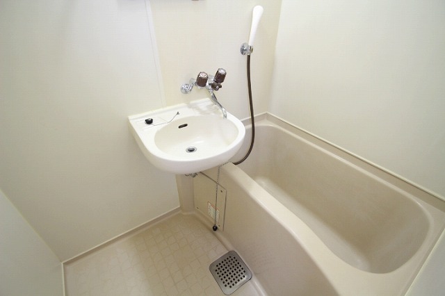 洗面設備　同物件別室です。
