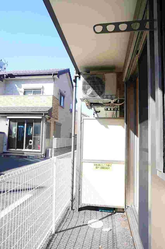 バルコニー　テラス