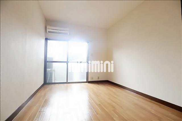 居室・リビング　※別部屋参考写真