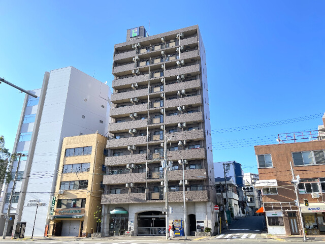 【エステムコート神戸県庁前の建物外観】