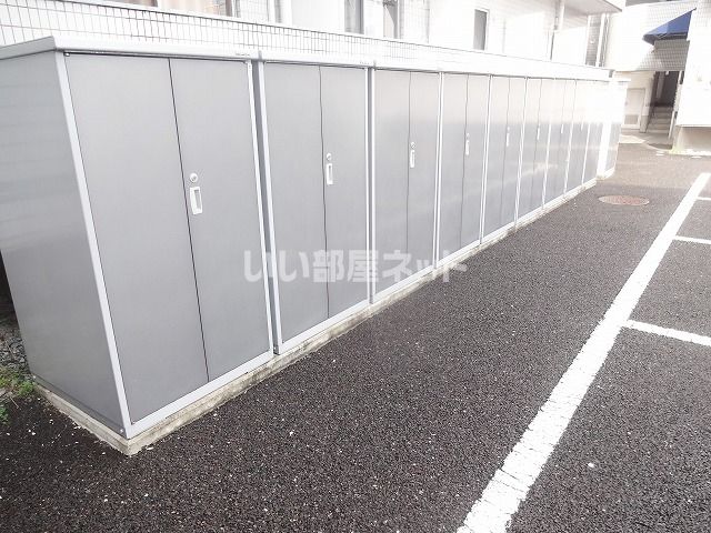 【郡山市安積町長久保のマンションの収納】