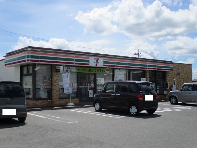 コンビニ　セブンイレブン三股樺山店（コンビニ）まで153m